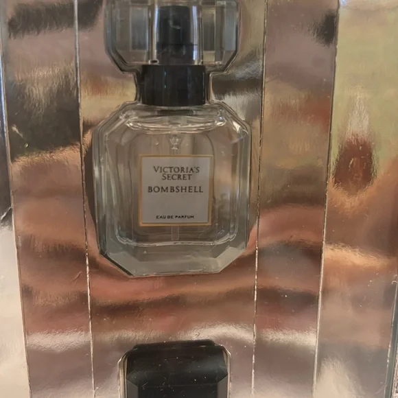Victoria's Secret Perfume Variety NWT valued at $72 but on sale for $48 - Picture 3 of 8